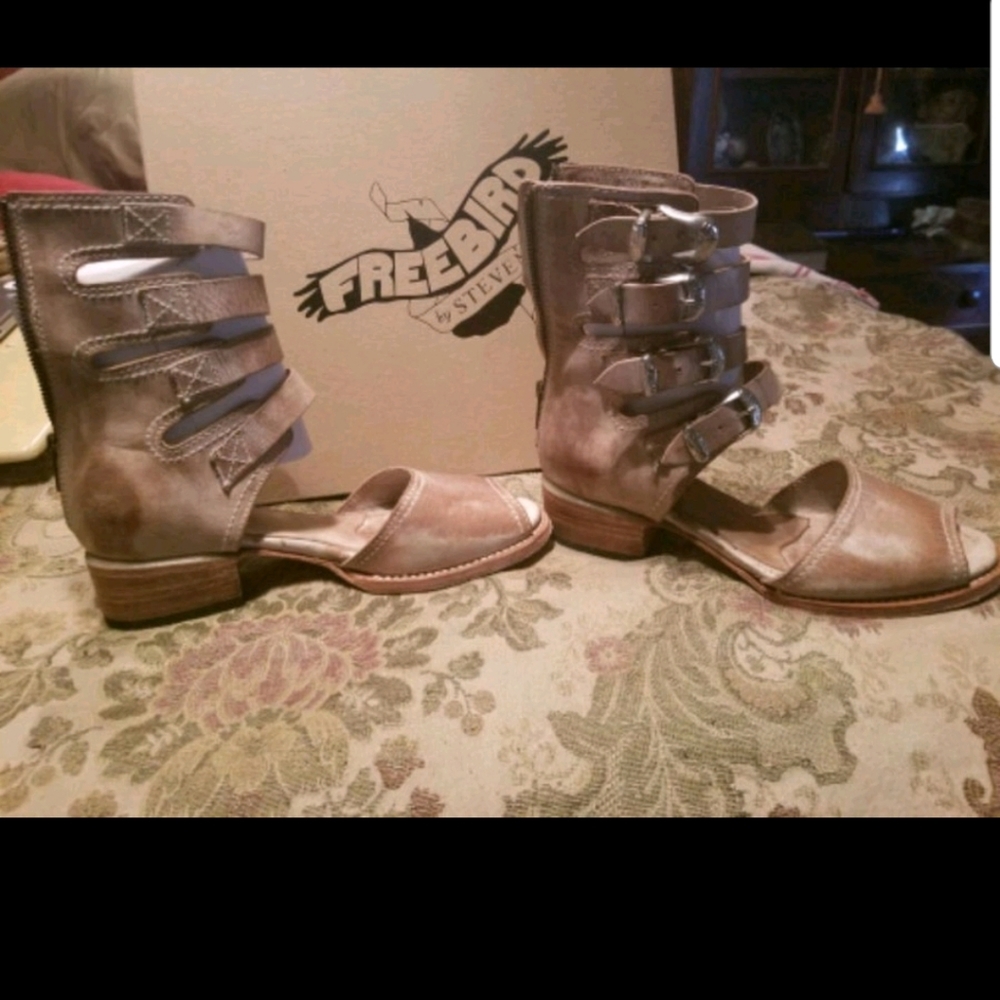 Freebird by Steven open toe boot "Pilar"